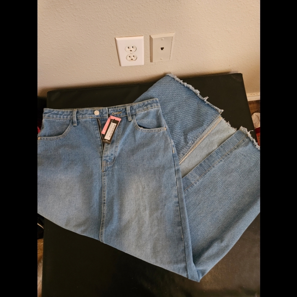 NWT PrettyLittleThing Mid Blue Wash Raw Hem Denim Maxi Skirt